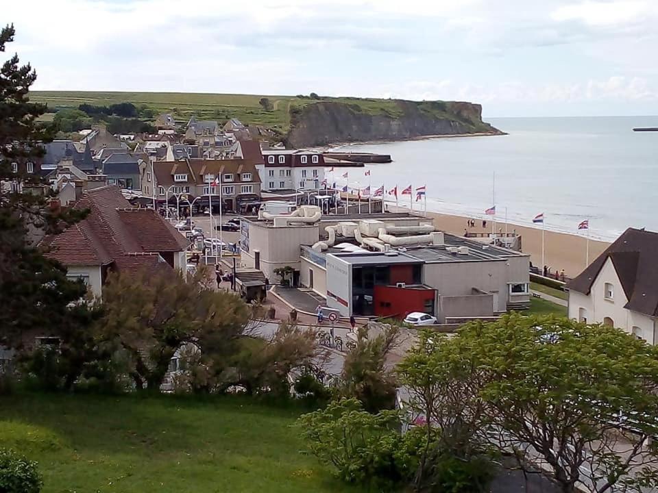 Appartamento Grand duplex lumineux près Port en Bessin, Bayeux, Omaha Beach, plages du débarquement Commes Esterno foto